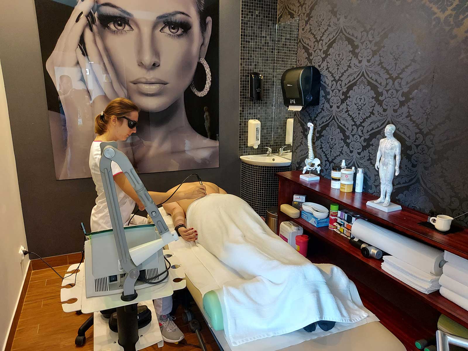 ZABIEGI FIZYKOTERAPEUTYCZNE